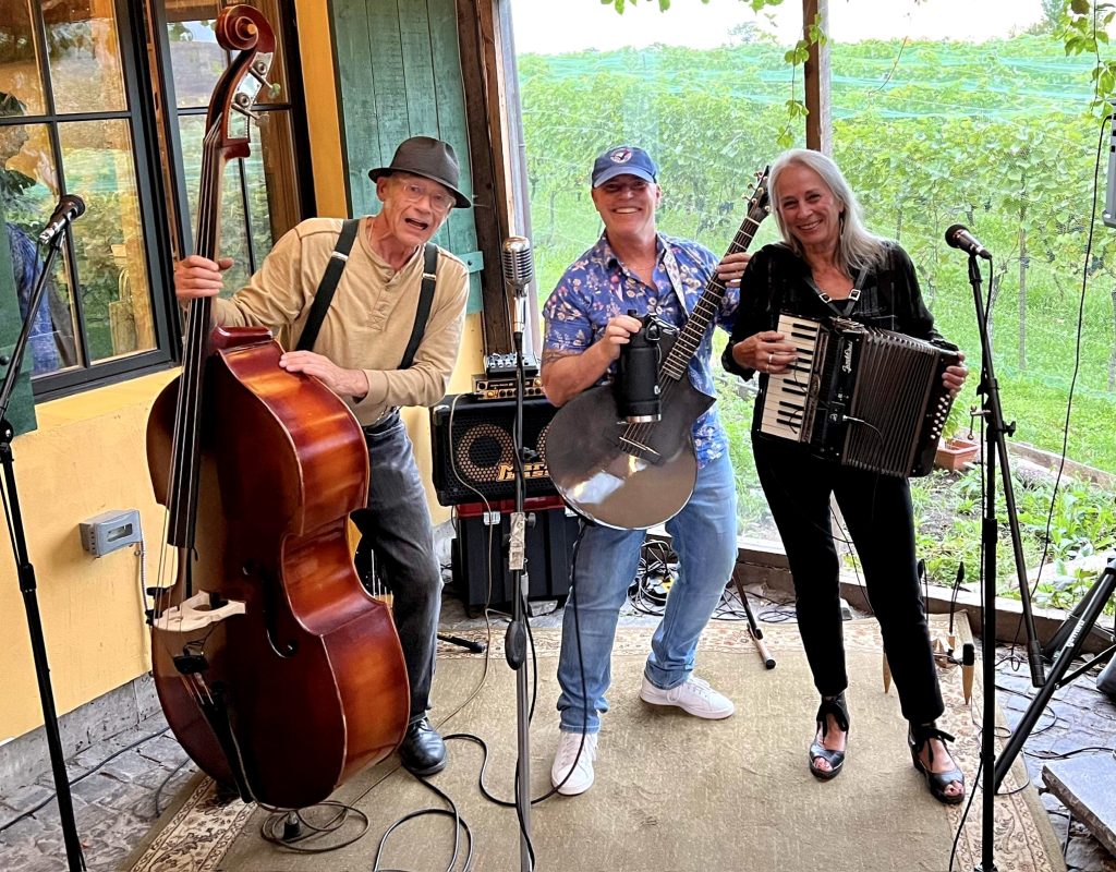 Annapolis Valley, Avon Valley, Ski Martock, live music, Nova Scotia music